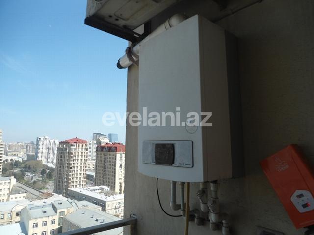 Satılır, yeni tikili, 4 otaqlı, 190 m², 28 may m.