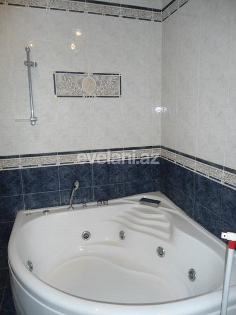 Satılır, yeni tikili, 4 otaqlı, 190 m², 28 may m.