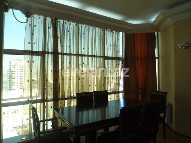 Satılır, yeni tikili, 4 otaqlı, 190 m², 28 may m.