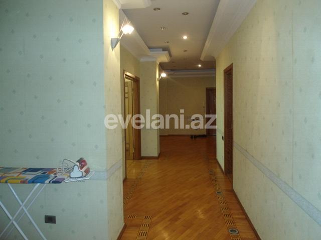 Satılır, yeni tikili, 4 otaqlı, 190 m², 28 may m.