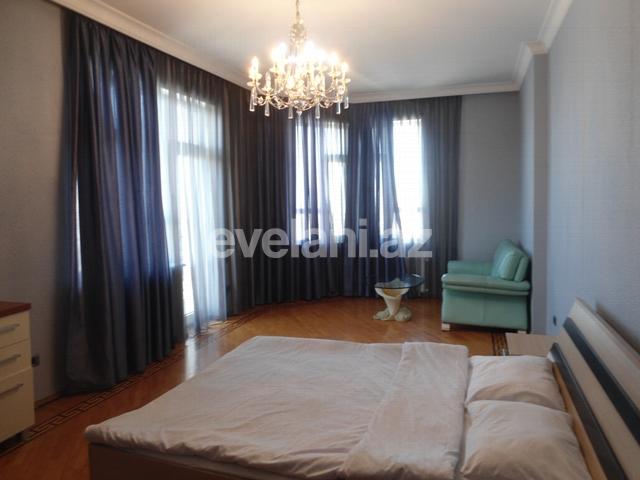 Satılır, yeni tikili, 4 otaqlı, 190 m², 28 may m.