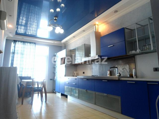 Satılır, yeni tikili, 4 otaqlı, 190 m², 28 may m.