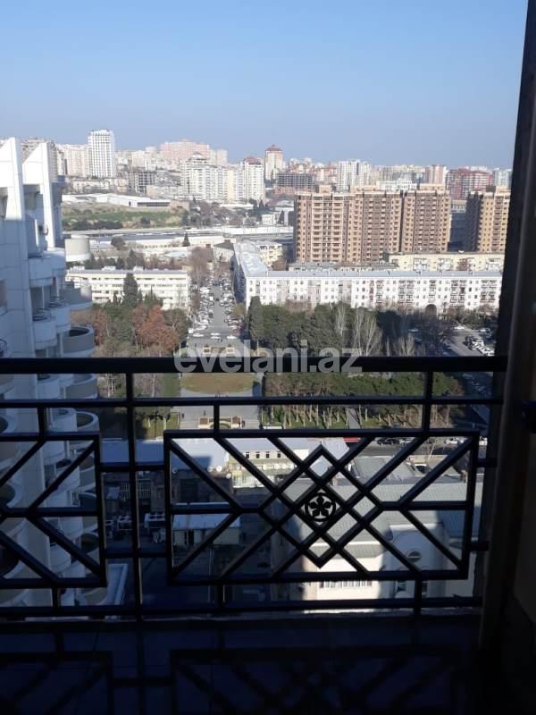 Satılır, yeni tikili, 5 otaqlı, 224 m², 28 may m.