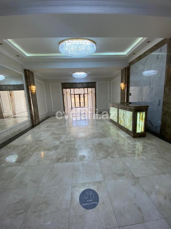 Satılır, yeni tikili, 5 otaqlı, 224 m², 28 may m.