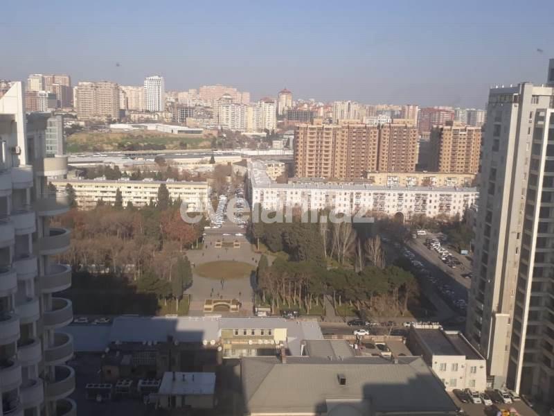 Satılır, yeni tikili, 5 otaqlı, 224 m², 28 may m.