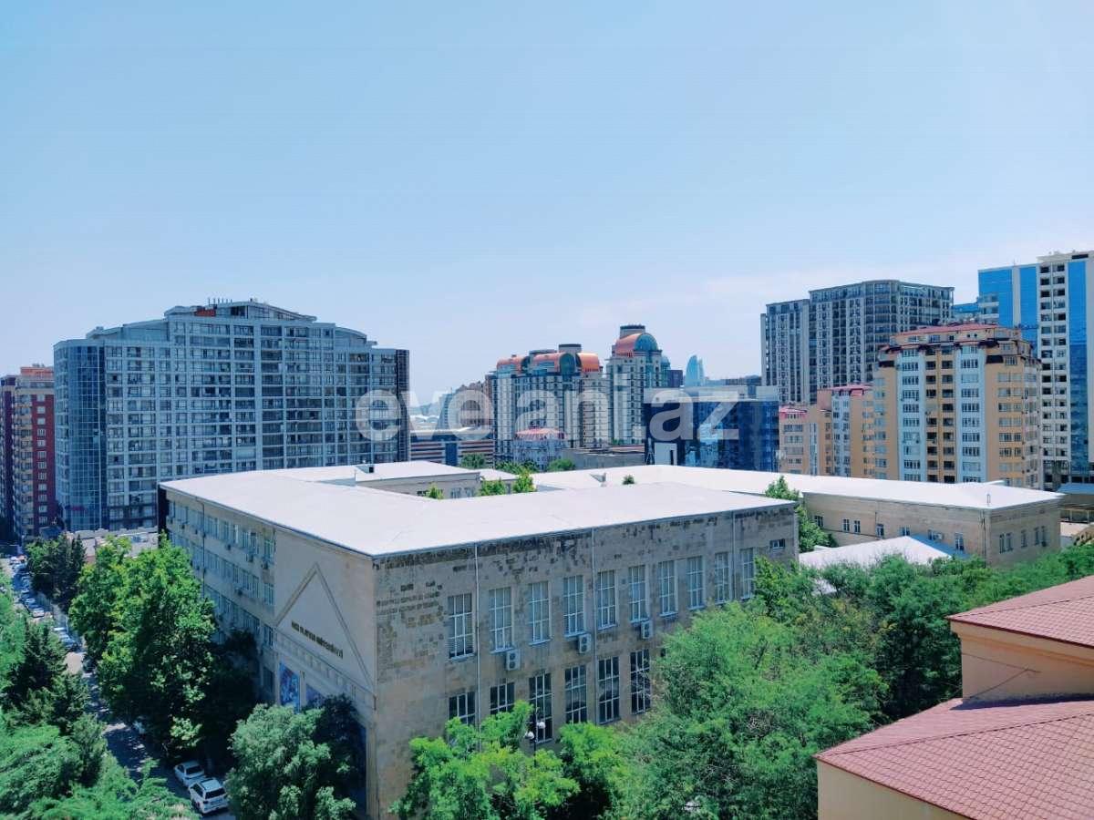 Satılır, yeni tikili, 2 otaqlı, 72 m², 28 may m.