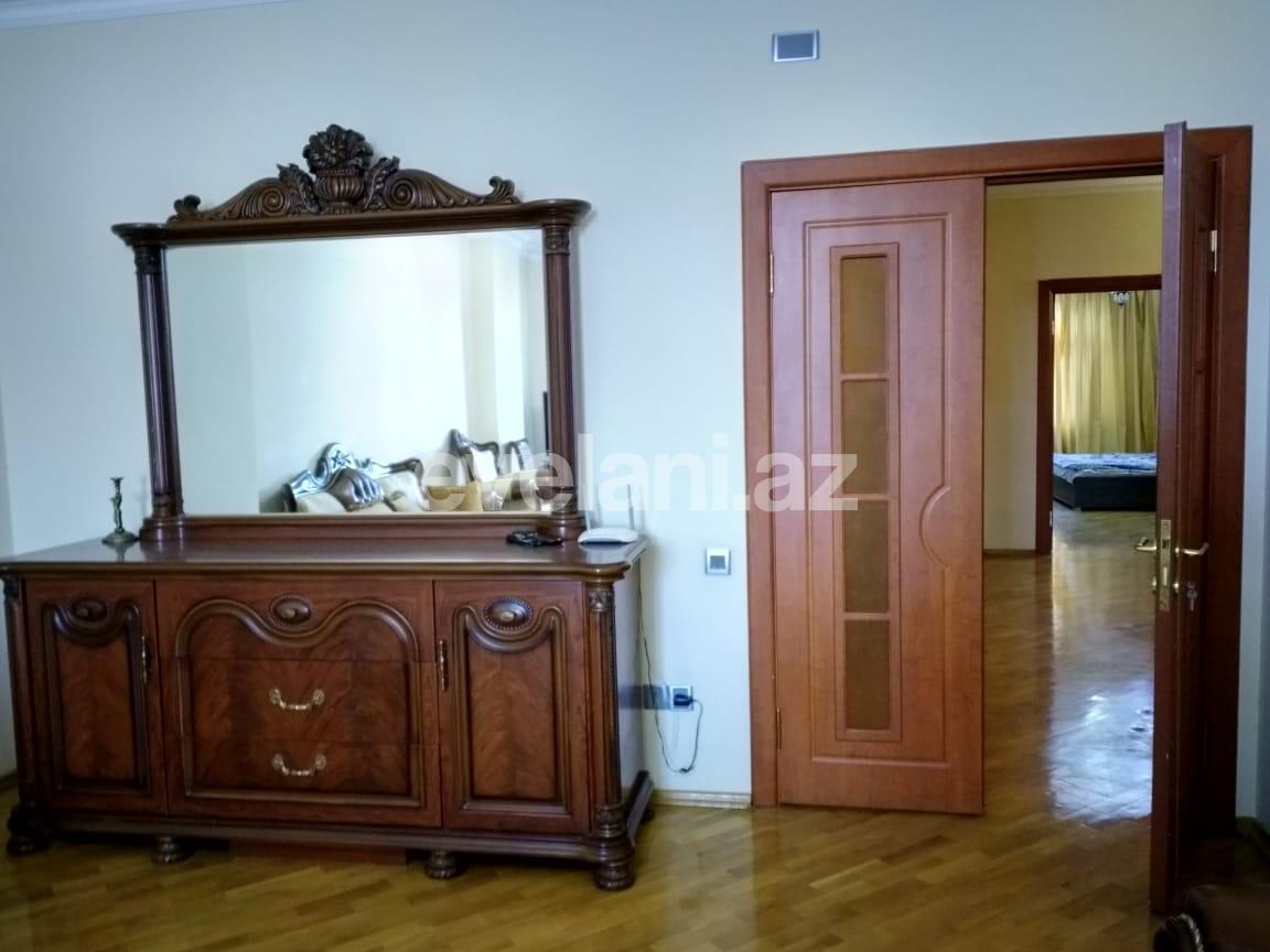 Sale, new building, 4 room, 200 m², Nizami m.