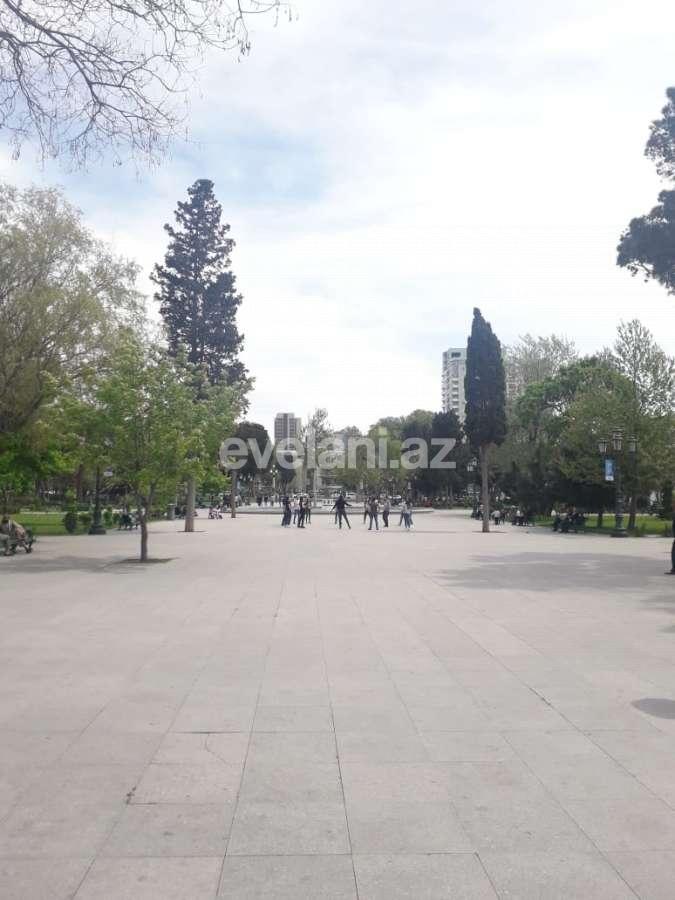 Satılır, yeni tikili, 2 otaqlı, 109 m², 28 may m.