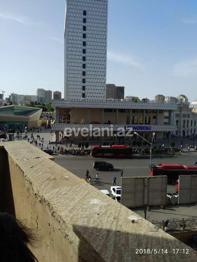 Satılır, yeni tikili, 2 otaqlı, 109 m², 28 may m.