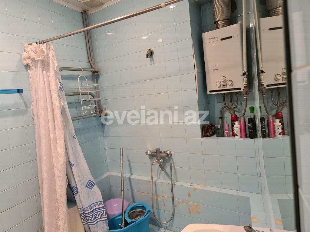 Sale, old building, 3 room, 90 m², Sahil m.