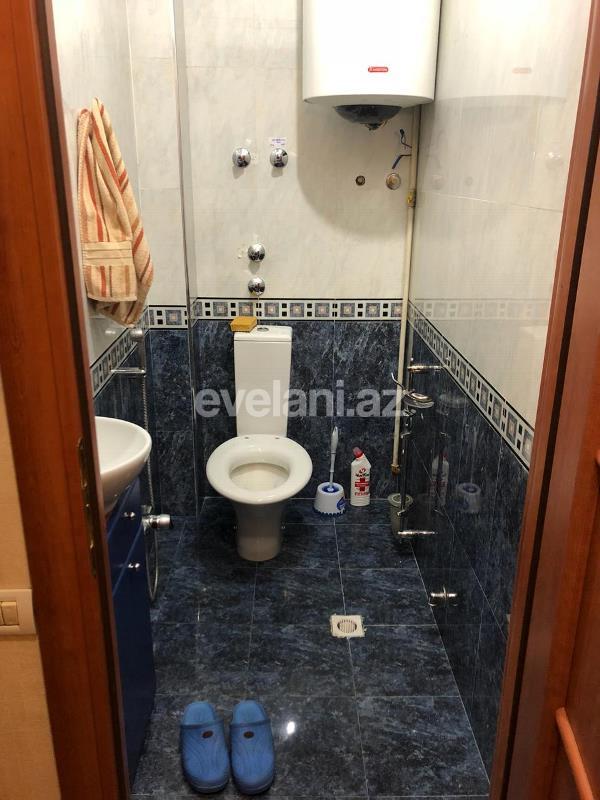 Satılır, köhnə tikili, 4 otaqlı, 150 m², İnşaatçılar m.