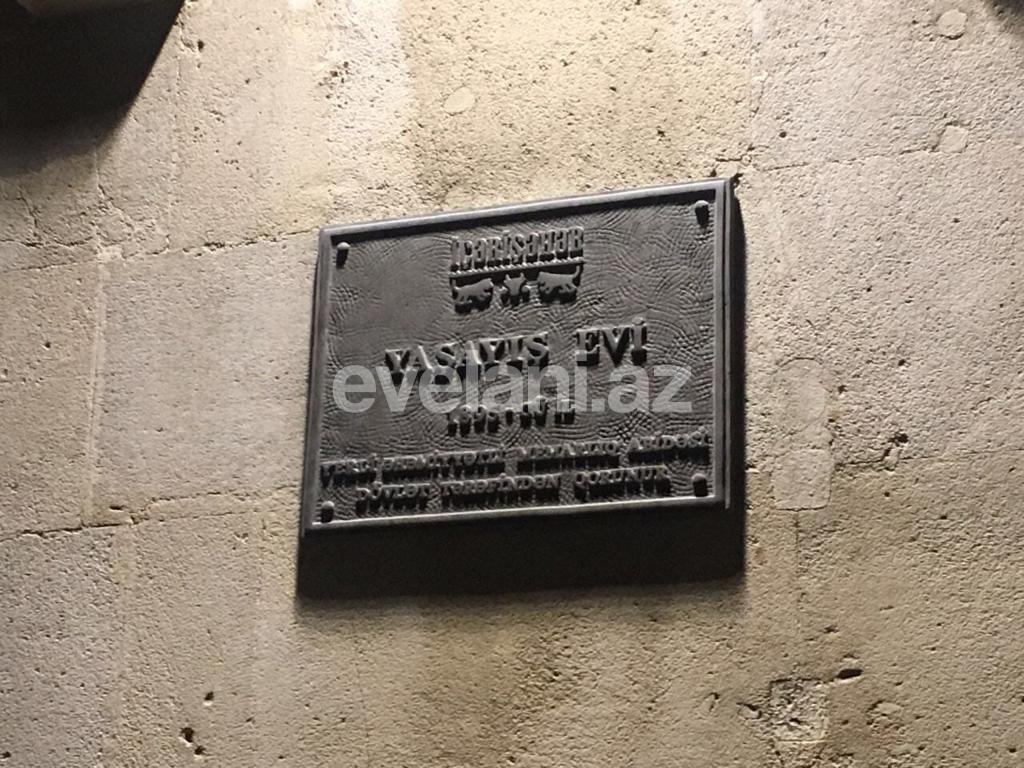 Kirayə verilir, köhnə tikili, 3 otaqlı, 130 m², İçəri Şəhər m.