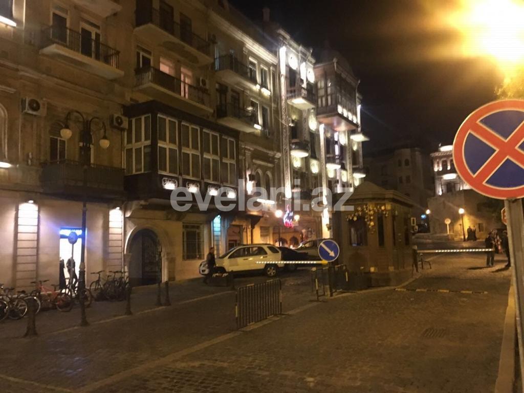 Kirayə verilir, köhnə tikili, 3 otaqlı, 130 m², İçəri Şəhər m.