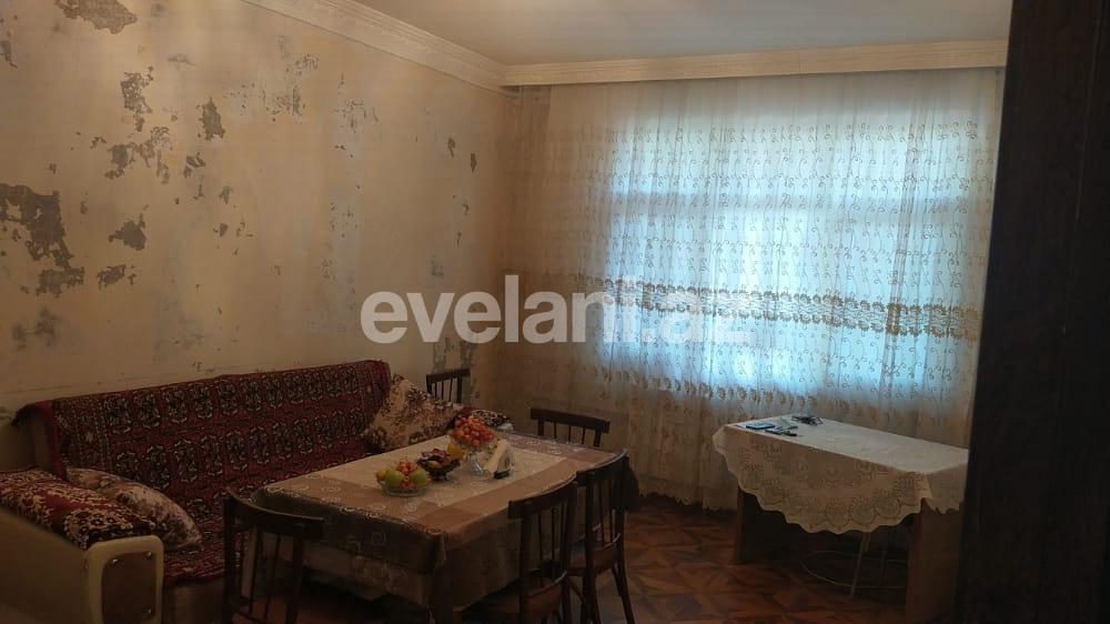 Satılır, köhnə tikili, 2 otaqlı, 52 m², Azadlıq prospekti m.