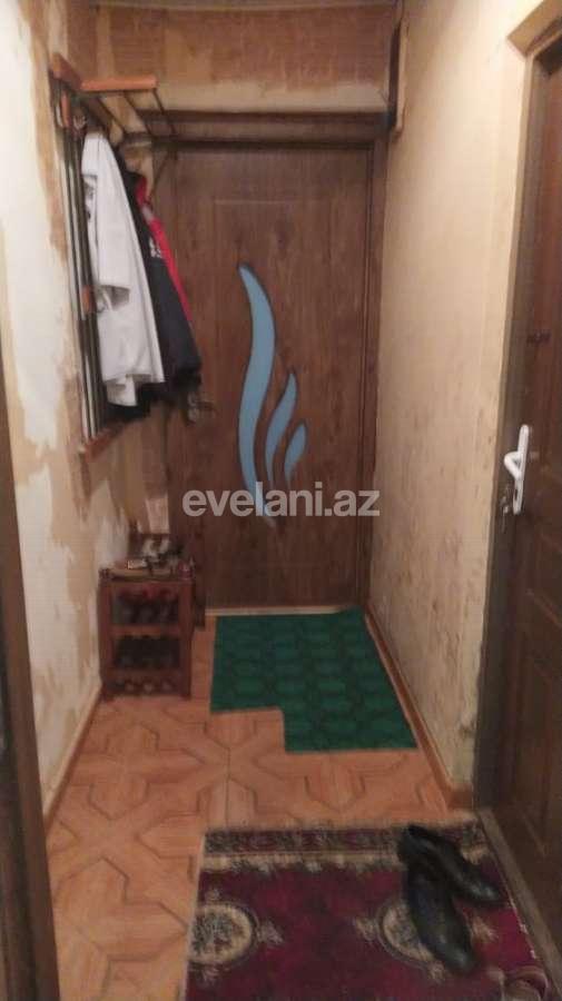 Satılır, köhnə tikili, 2 otaqlı, 52 m², Azadlıq prospekti m.