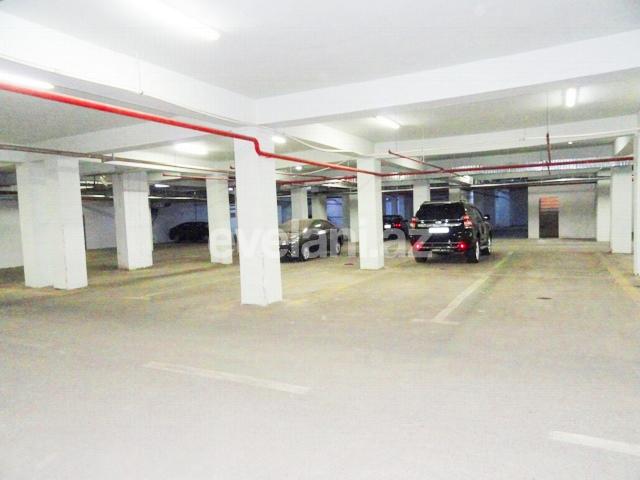 Sale, new building, 3 room, 170 m², Nasimi r.