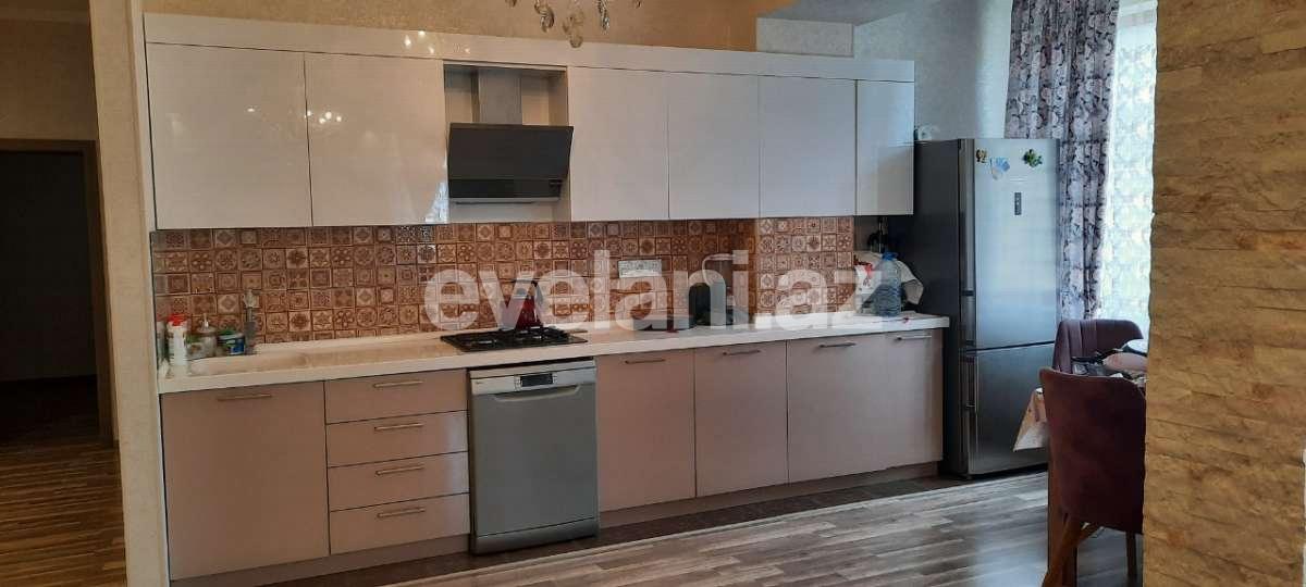 Satılır, yeni tikili, 3 otaqlı, 129 m², Memar Əcəmi m.