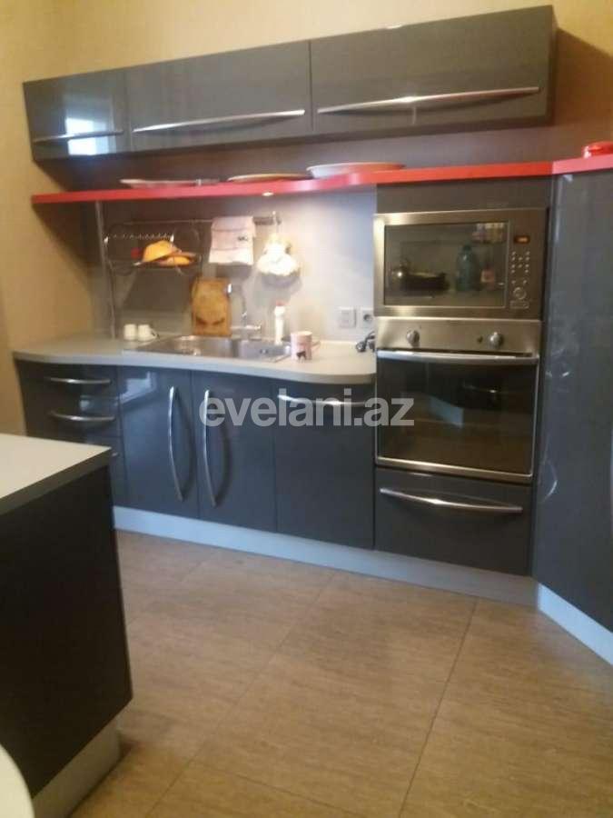 Satılır, yeni tikili, 4 otaqlı, 180 m², 28 may m.