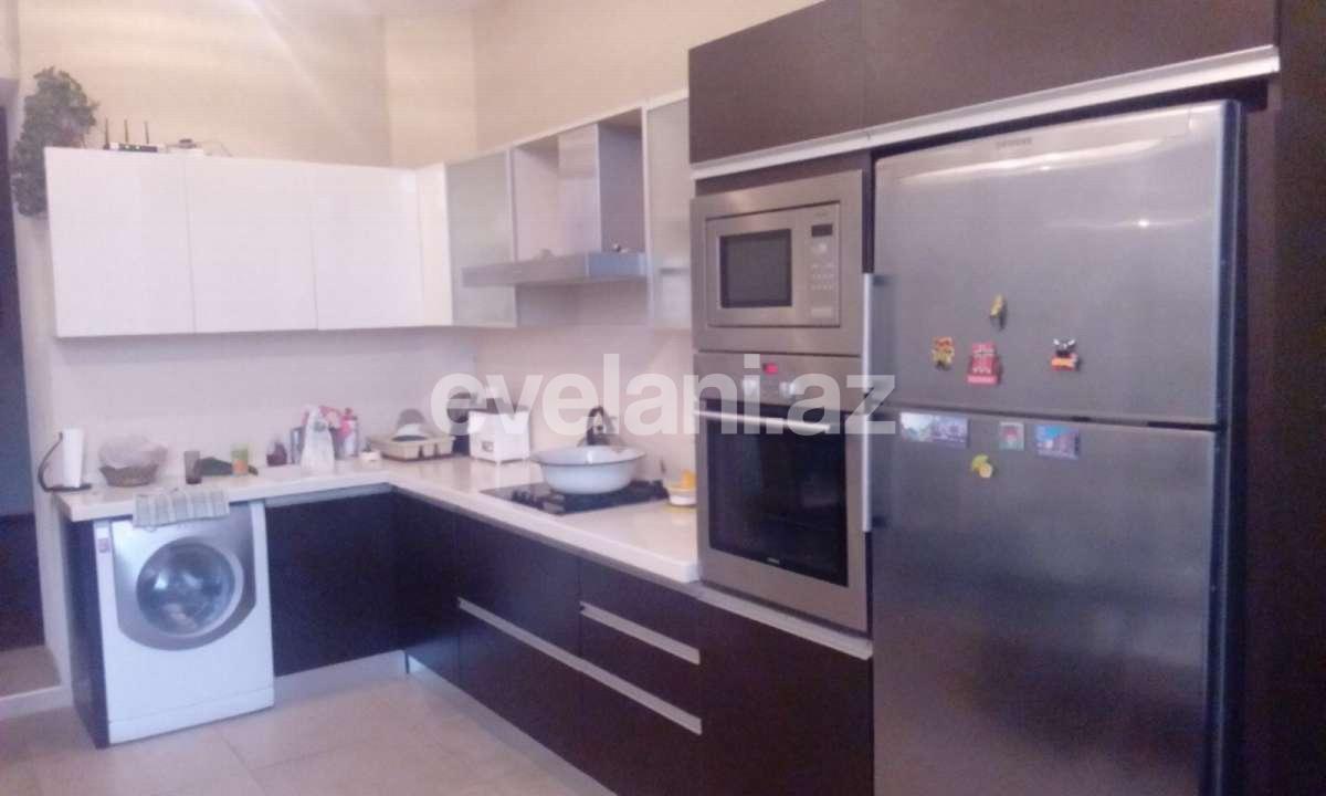 Sale, old building, 4 room, 300 m², 28 may m.