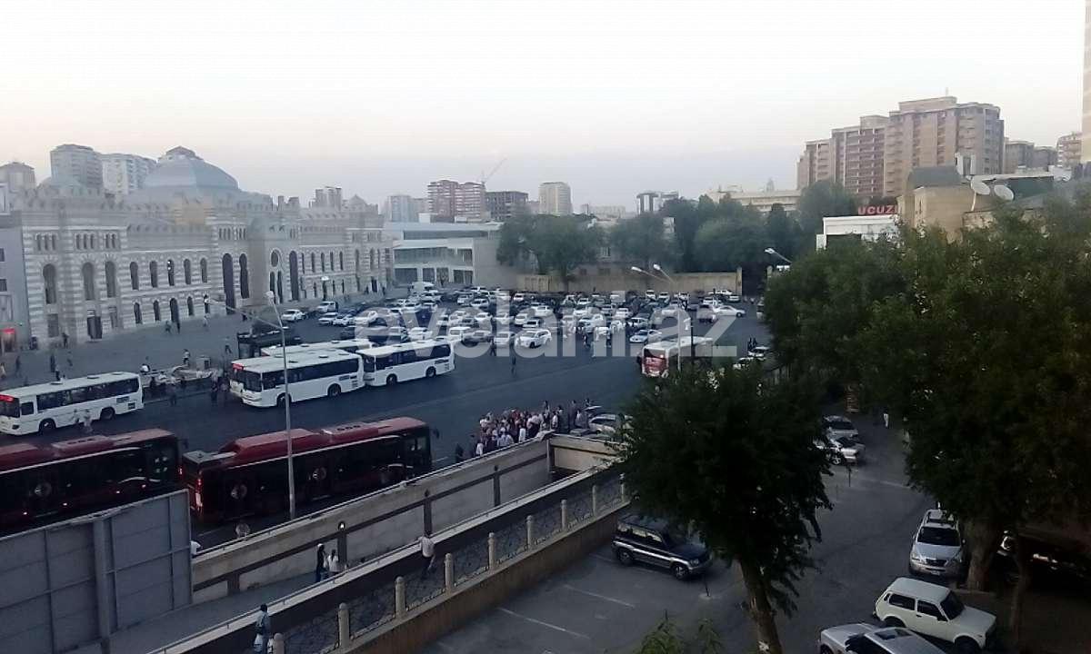 Sale, old building, 4 room, 300 m², 28 may m.