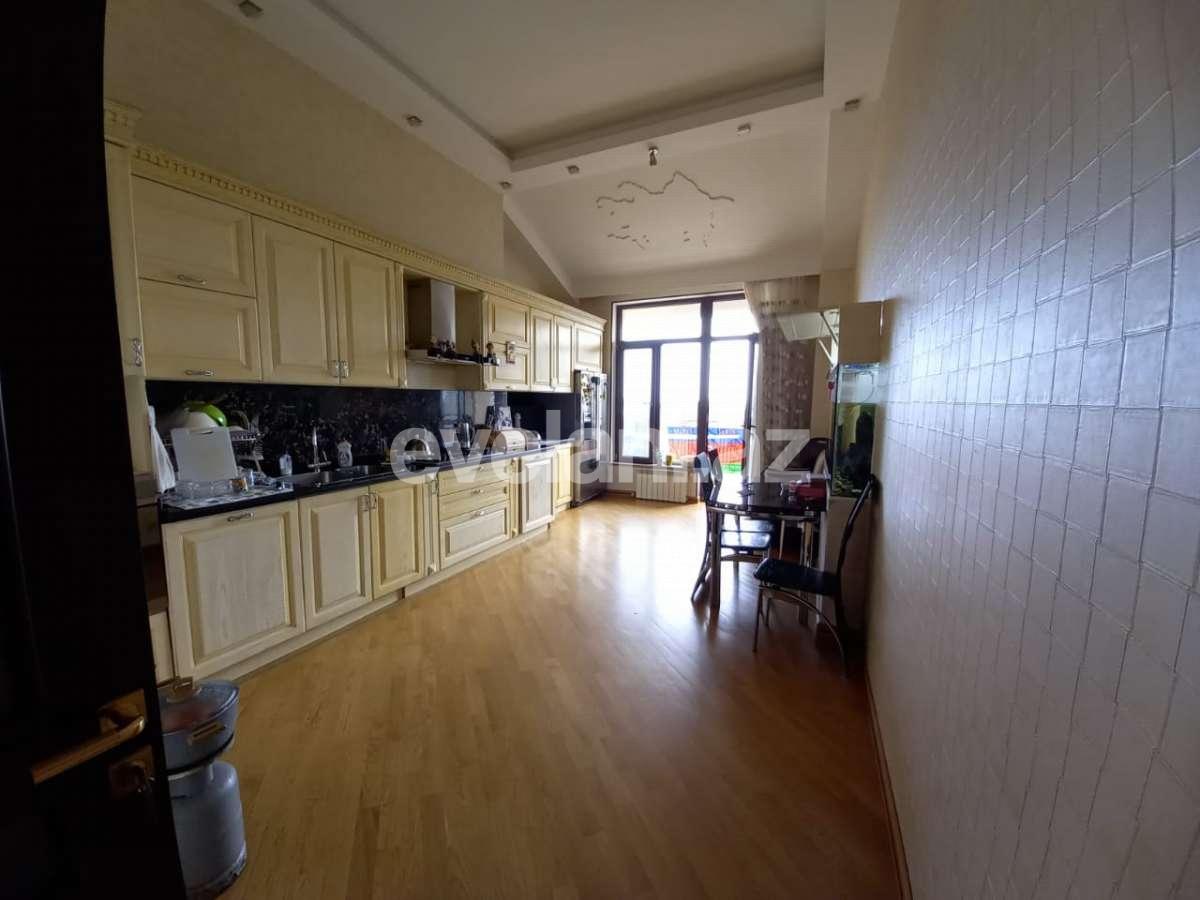 Satılır, yeni tikili, 4 otaqlı, 205 m², Nizami m.