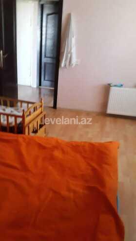 Satılır, köhnə tikili, 2 otaqlı, 55 m², Xalqlar Dostluğu m.