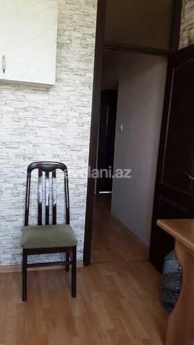 Satılır, köhnə tikili, 2 otaqlı, 55 m², Xalqlar Dostluğu m.