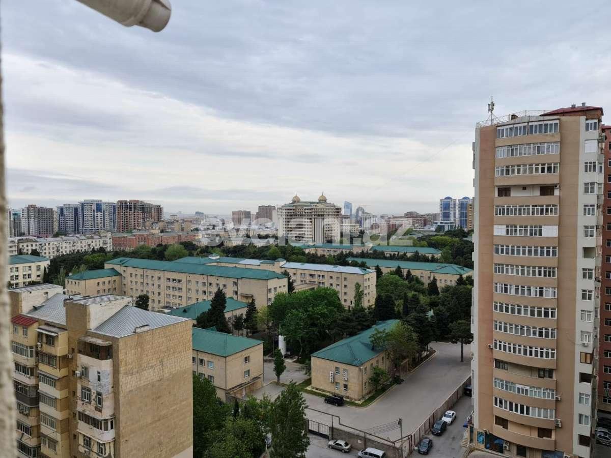 Satılır, yeni tikili, 3 otaqlı, 167 m², 8 Noyabr m.