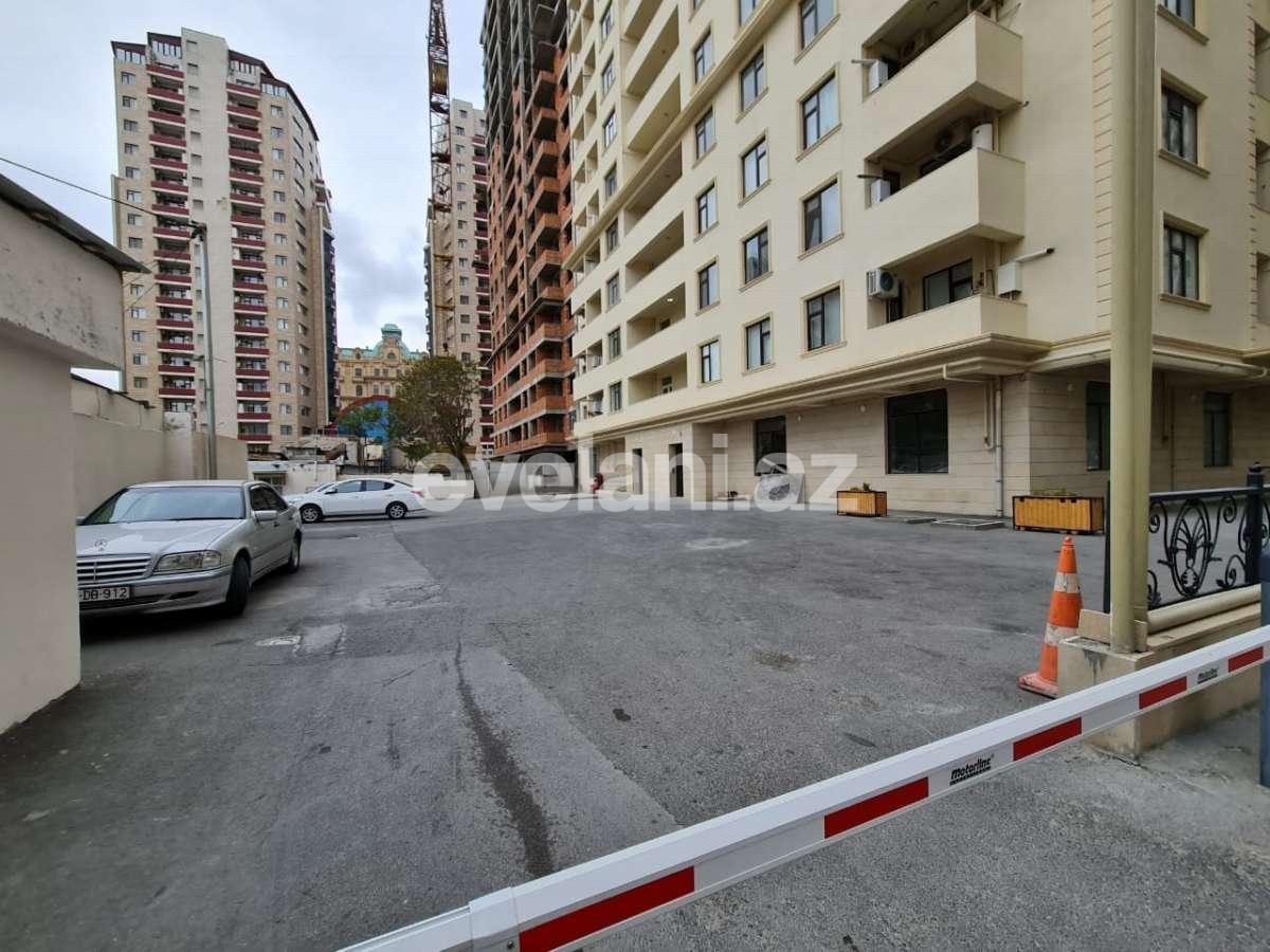 Satılır, yeni tikili, 3 otaqlı, 167 m², 8 Noyabr m.