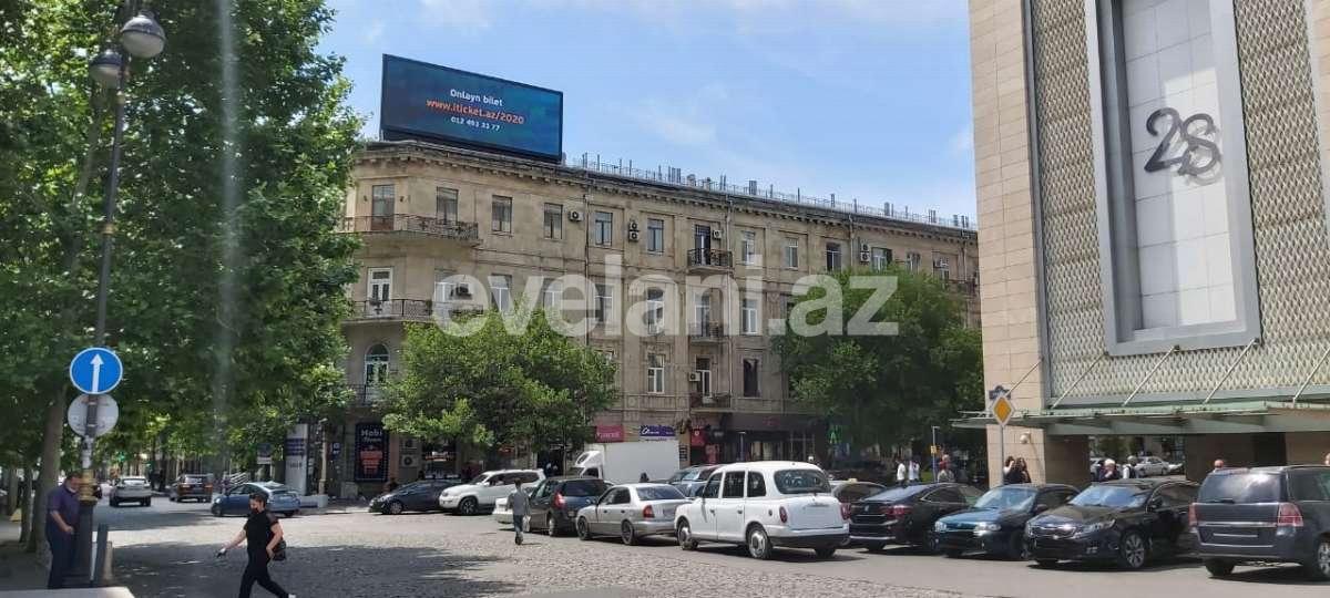 Sale, old building, 4 room, 187 m², 28 may m.