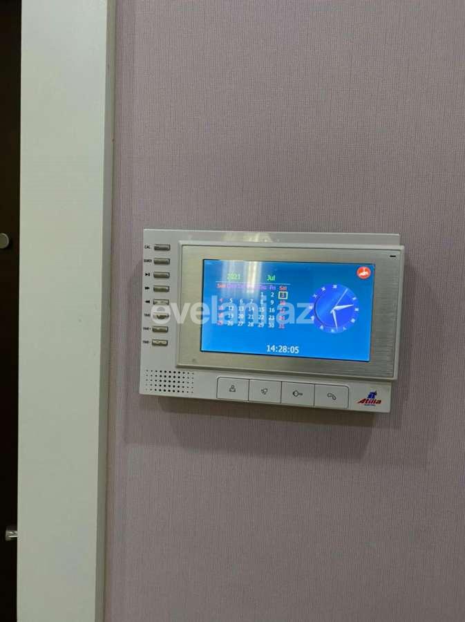 Kirayə verilir, yeni tikili, 2 otaqlı, 90 m², İnşaatçılar m.