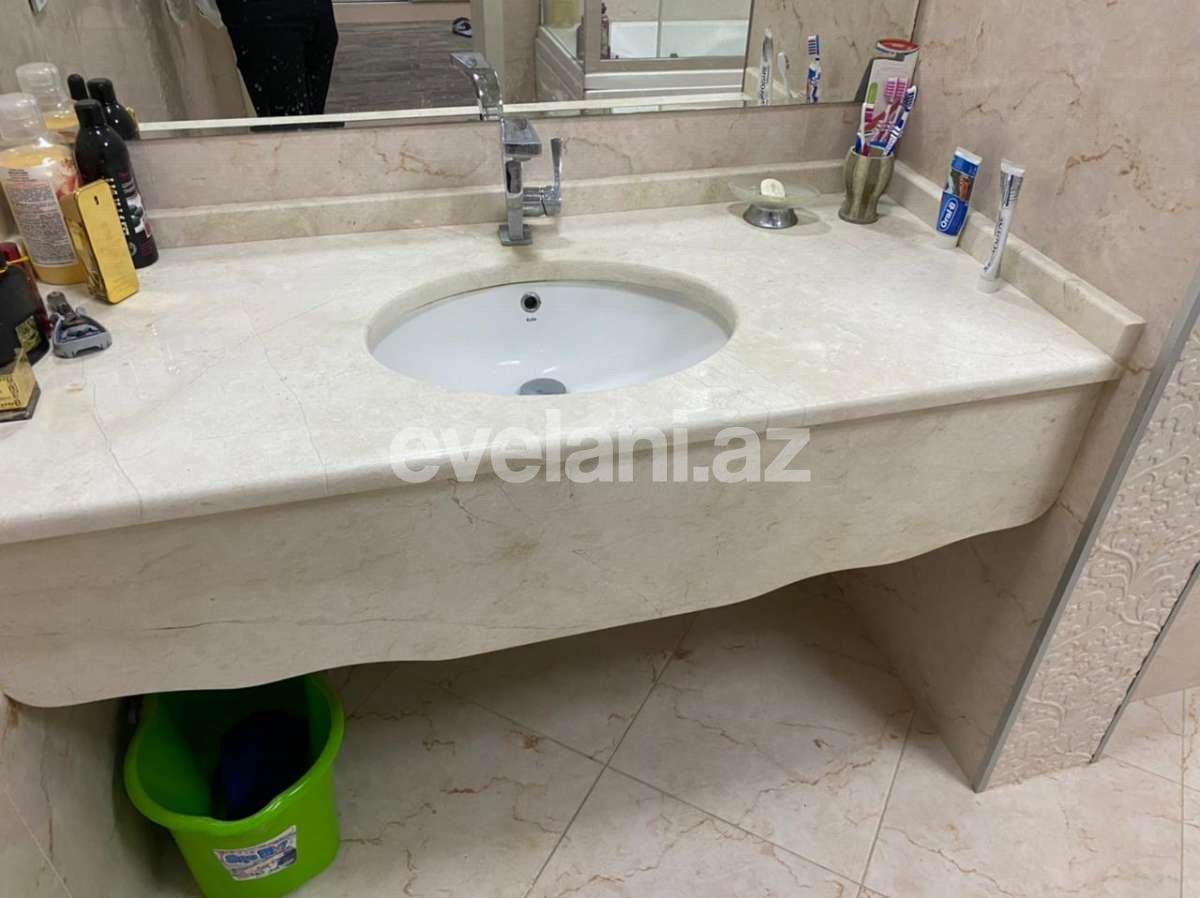 Kirayə verilir, yeni tikili, 2 otaqlı, 90 m², İnşaatçılar m.