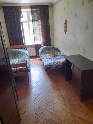 Продаётся, вторичка, 3-комнаты, 65 m², Бакиханова p.