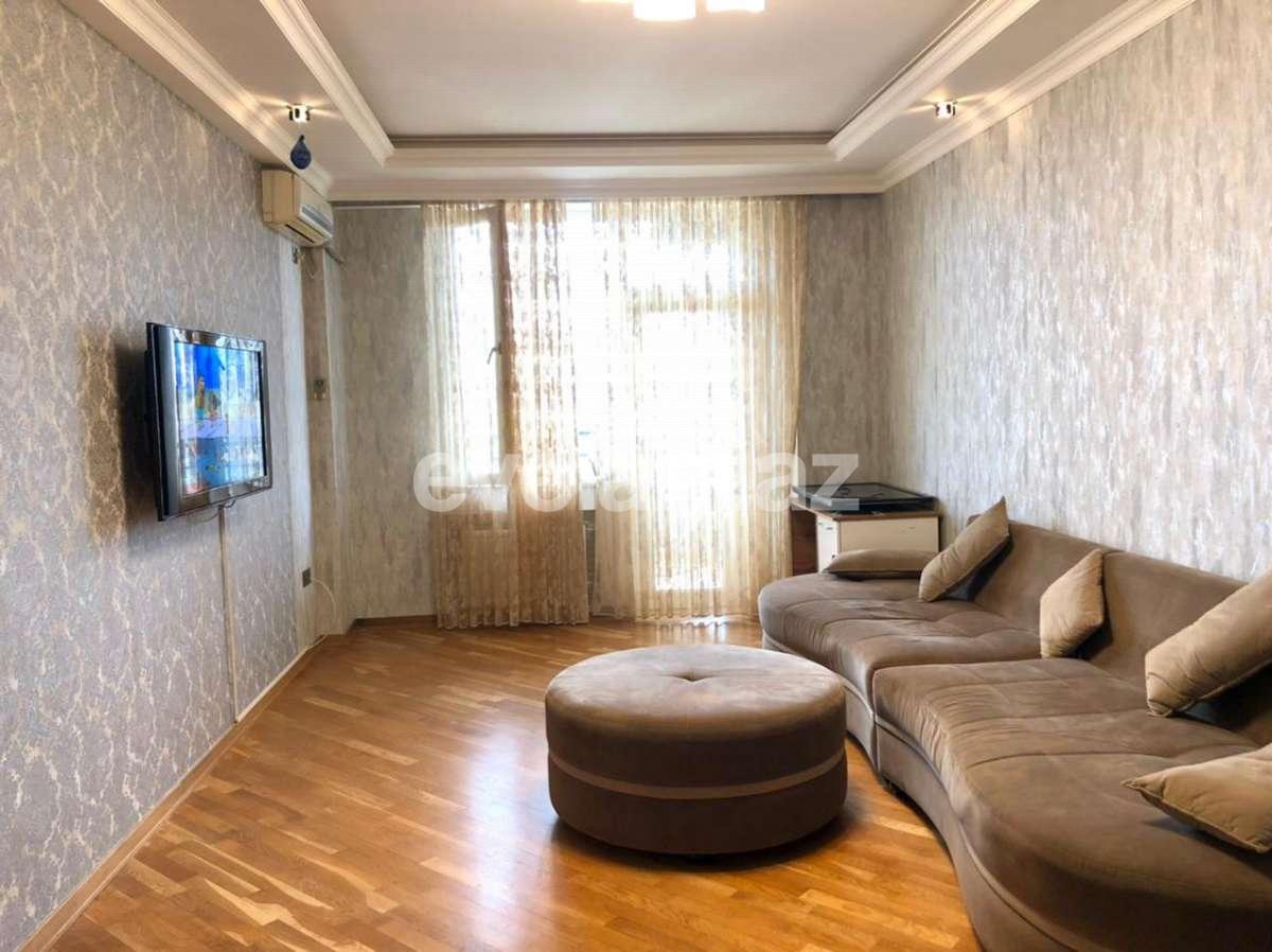 Satılır, yeni tikili, 3 otaqlı, 130 m², Azadlıq prospekti m.