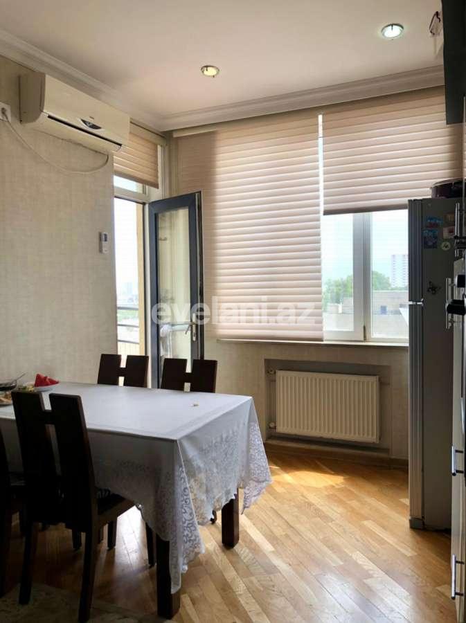 Satılır, yeni tikili, 3 otaqlı, 130 m², Azadlıq prospekti m.