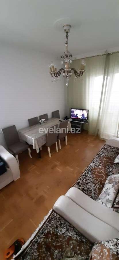 Satılır, köhnə tikili, 2 otaqlı, 60 m², Azadlıq prospekti m.