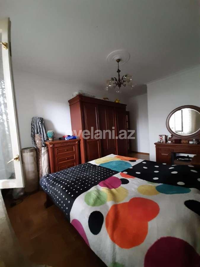 Satılır, köhnə tikili, 2 otaqlı, 60 m², Azadlıq prospekti m.