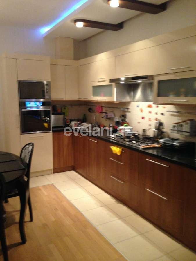 Satılır, yeni tikili, 3 otaqlı, 150 m², 28 may m.