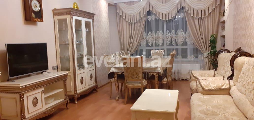 Satılır, yeni tikili, 3 otaqlı, 135 m², İnşaatçılar m.