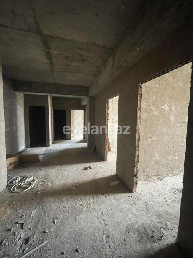 Satılır, yeni tikili, 3 otaqlı, 118 m², İnşaatçılar m.