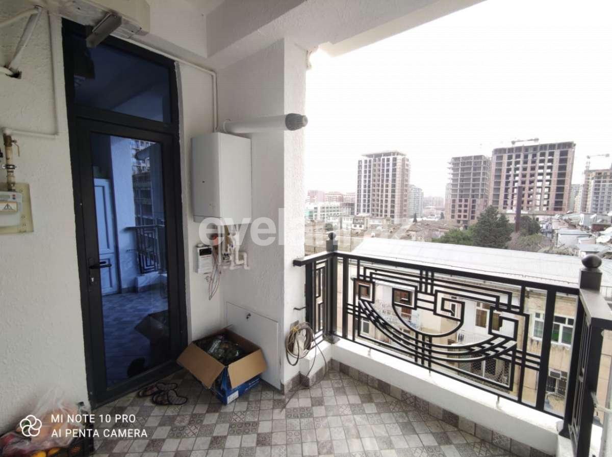 Satılır, yeni tikili, 4 otaqlı, 202 m², 28 may m.