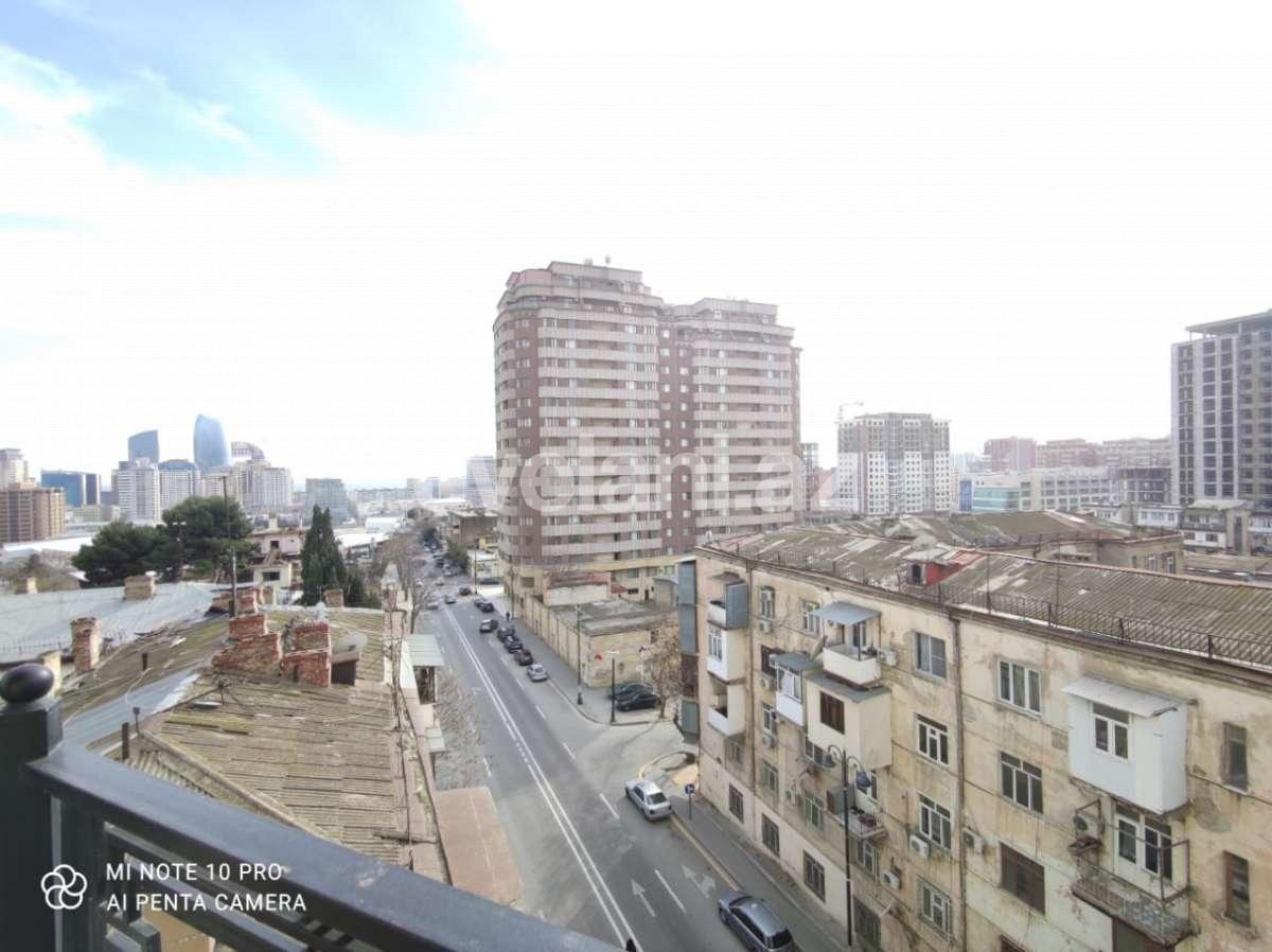 Satılır, yeni tikili, 4 otaqlı, 202 m², 28 may m.