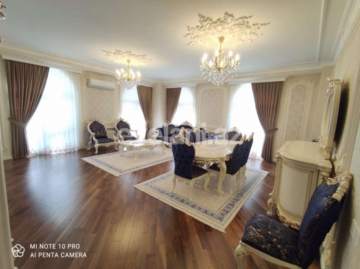 Satılır, yeni tikili, 4 otaqlı, 202 m², 28 may m.