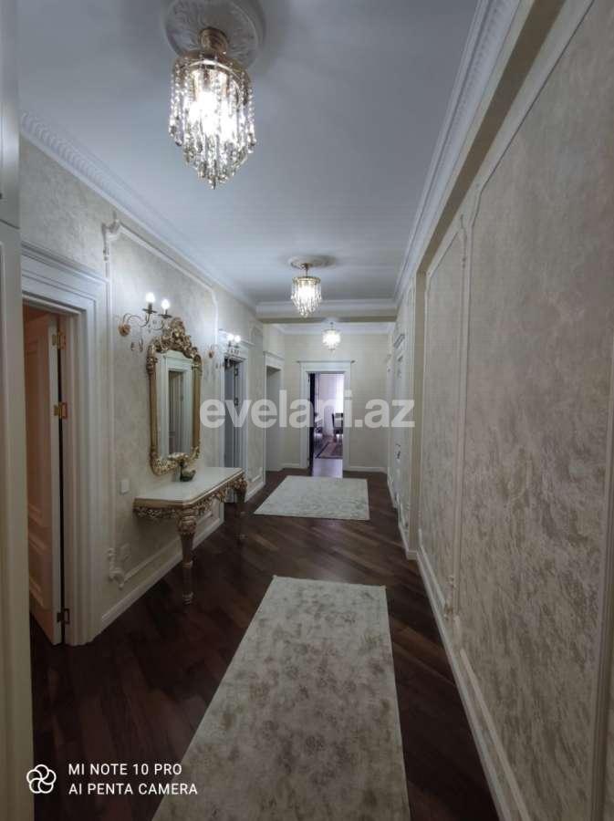 Satılır, yeni tikili, 4 otaqlı, 202 m², 28 may m.