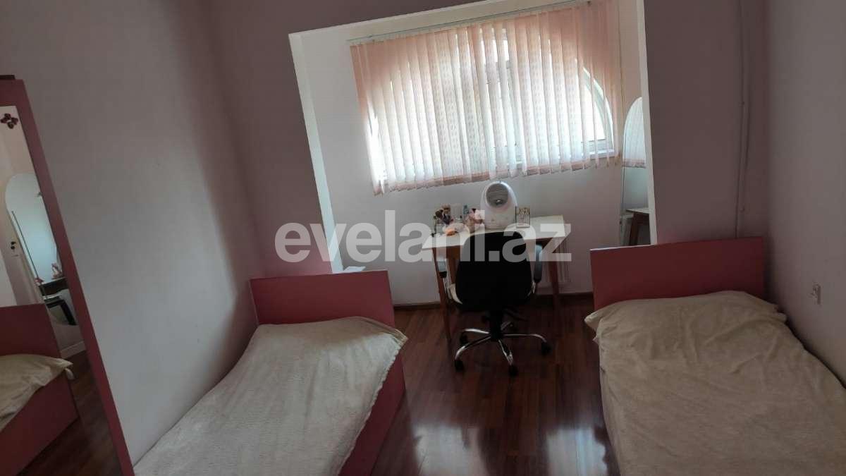 Sale, old building, 3 room, 65 m², Yasamal r.