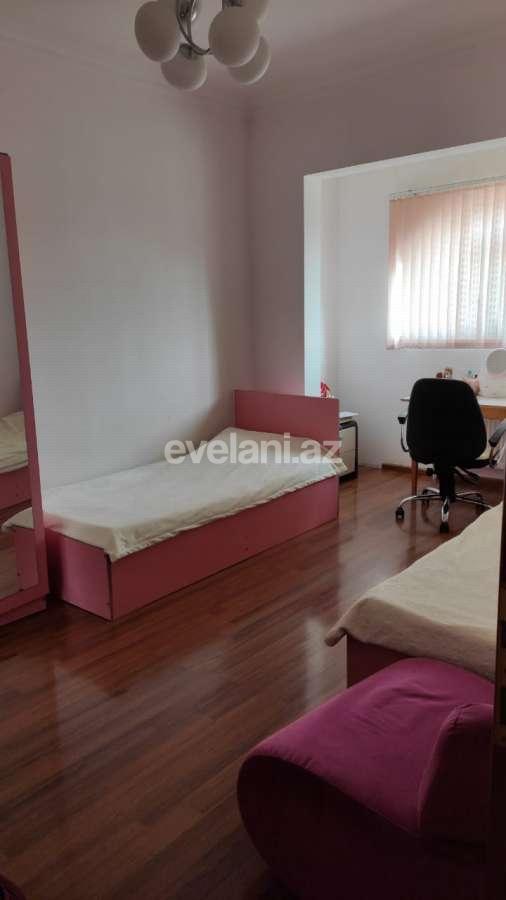 Sale, old building, 3 room, 65 m², Yasamal r.