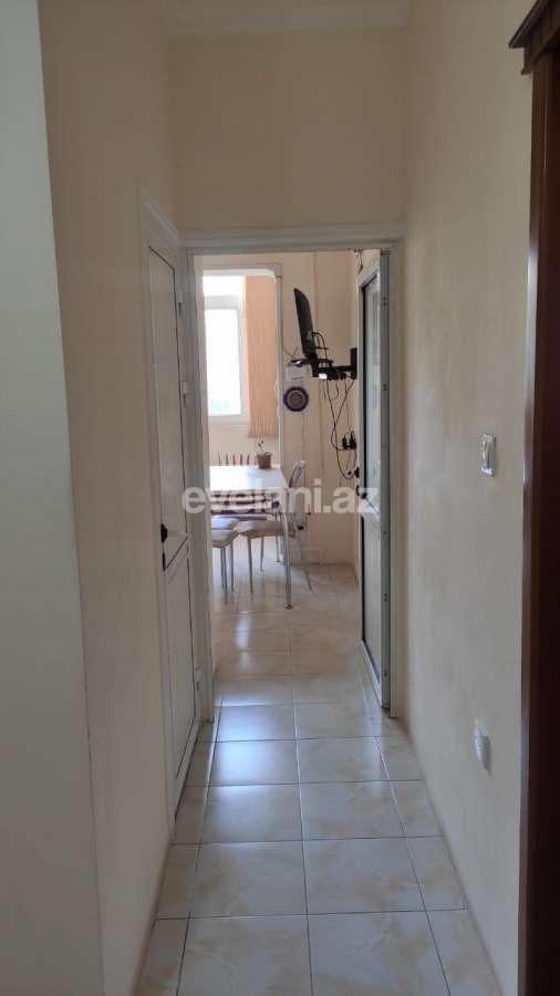Sale, old building, 3 room, 65 m², Yasamal r.