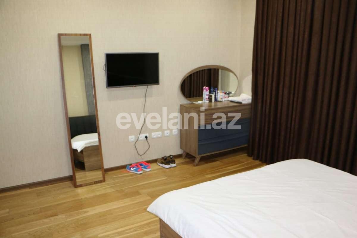 Kirayə verilir, yeni tikili, 3 otaqlı, 130 m², 28 may m.