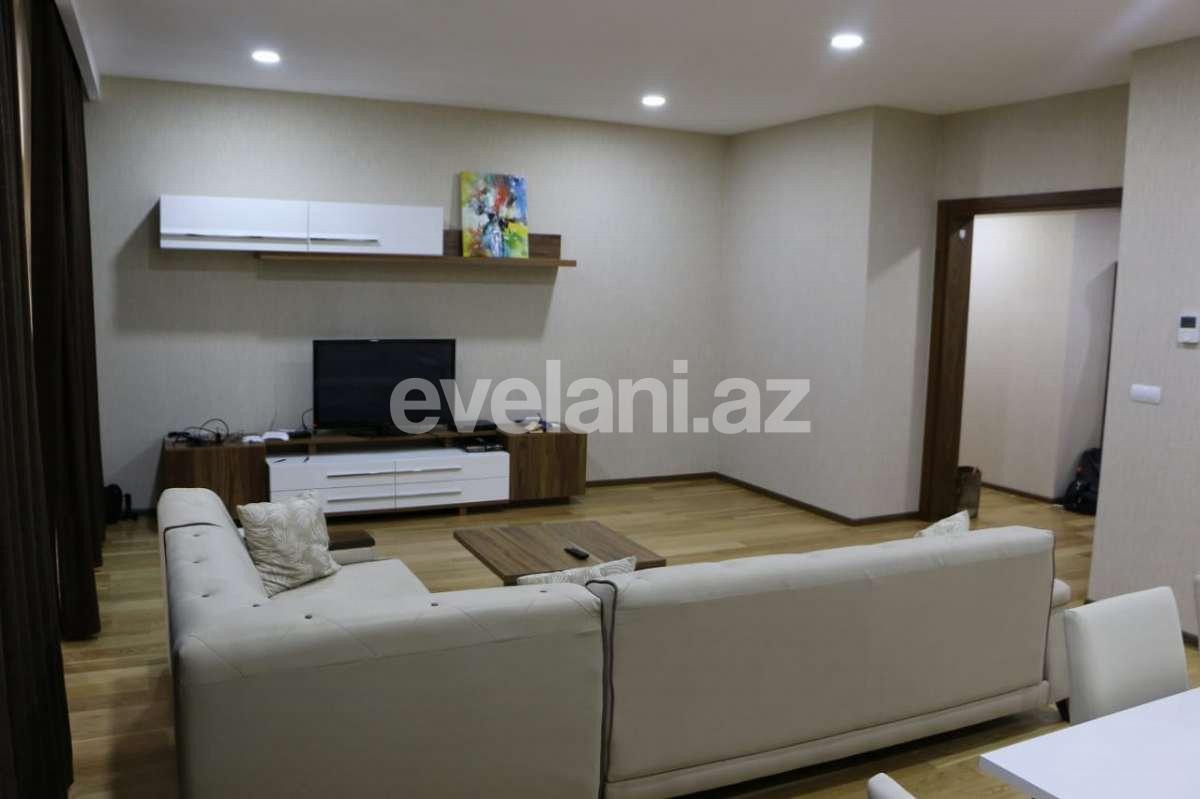 Kirayə verilir, yeni tikili, 3 otaqlı, 130 m², 28 may m.