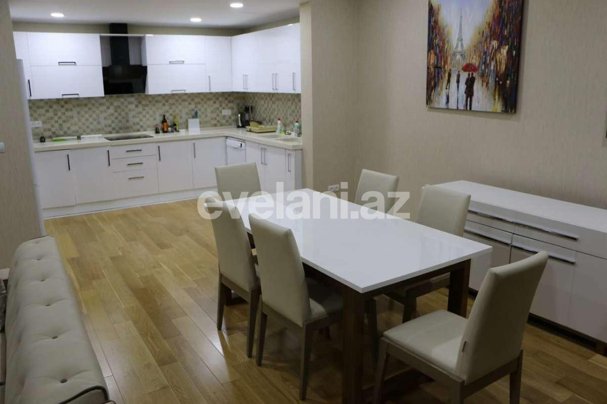 Kirayə verilir, yeni tikili, 3 otaqlı, 130 m², 28 may m.